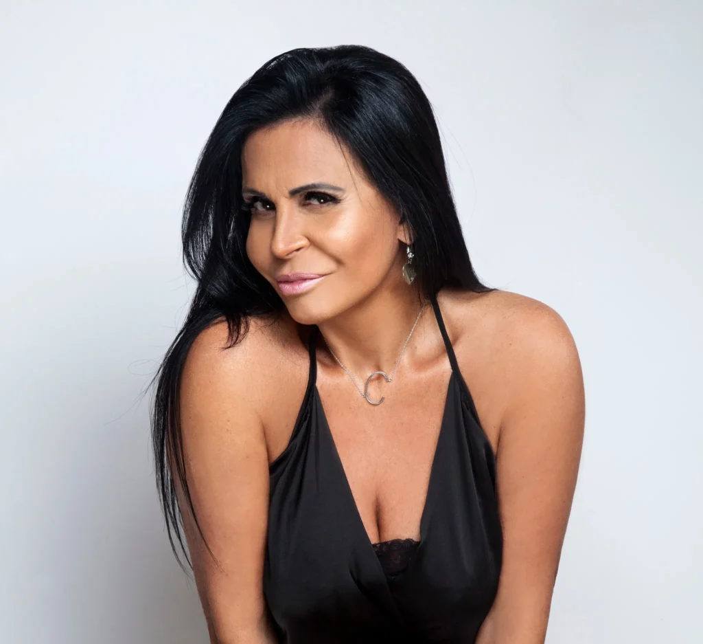 Gretchen estreia no podcast g1 Ouviu com transmissão tripla